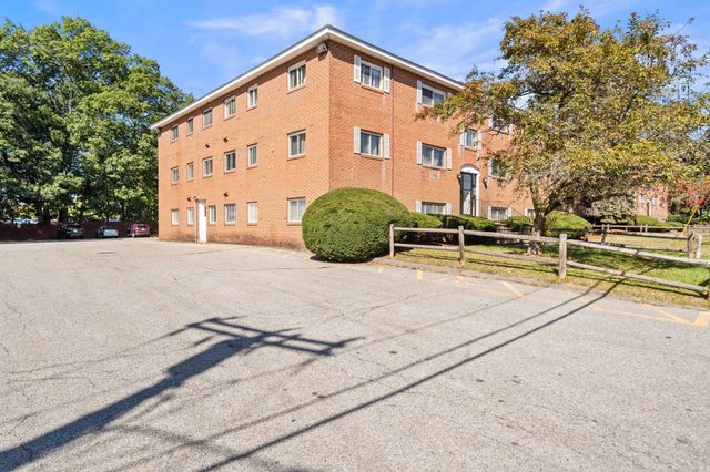 11 Glen Ave 28, Chelmsford, MA 01824