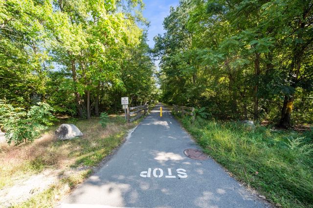 11 Glen Ave 28, Chelmsford, MA 01824