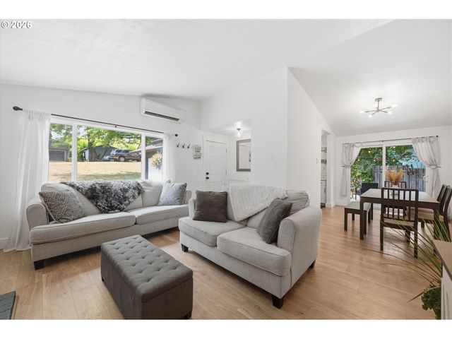 9924 Sw 37TH Ave, Portland, OR 97219