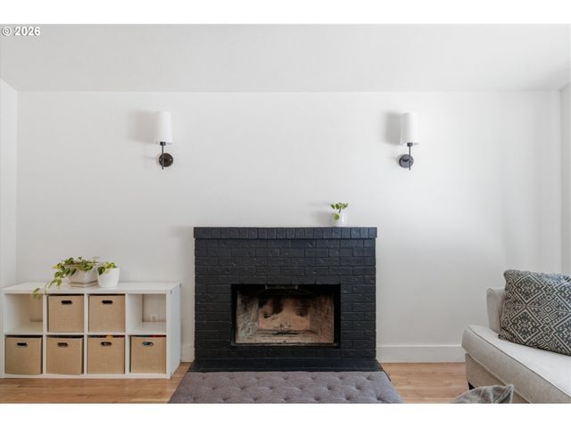 9924 Sw 37TH Ave, Portland, OR 97219