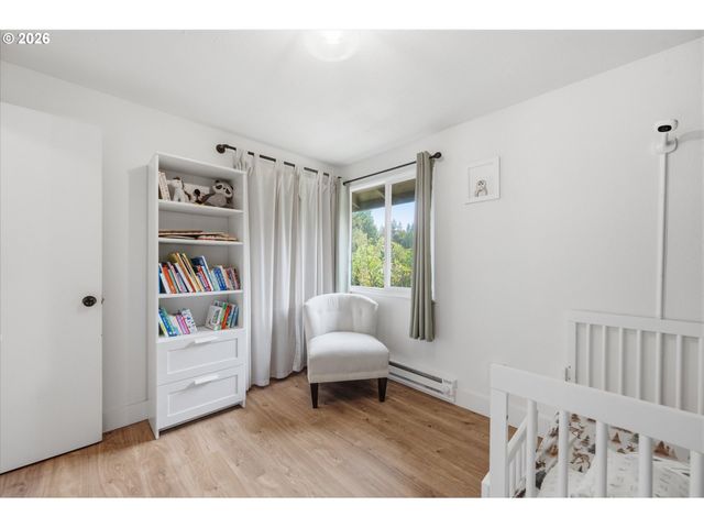 9924 Sw 37TH Ave, Portland, OR 97219