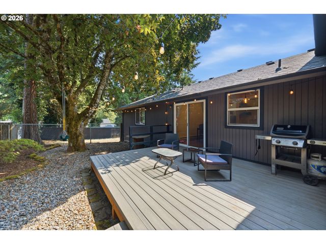 9924 Sw 37TH Ave, Portland, OR 97219