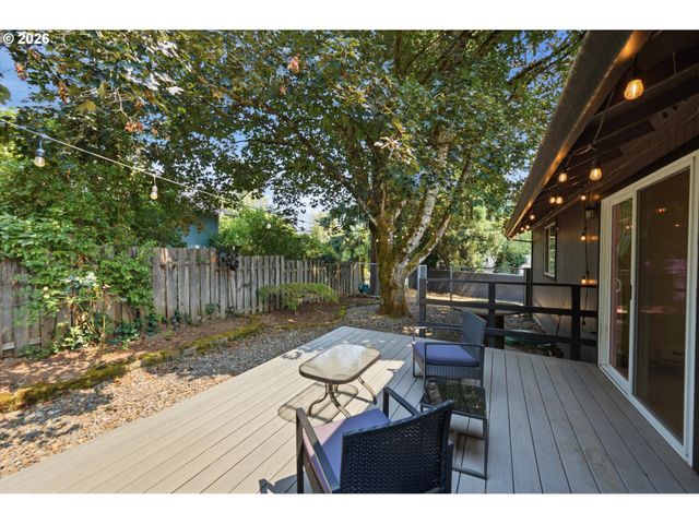9924 Sw 37TH Ave, Portland, OR 97219