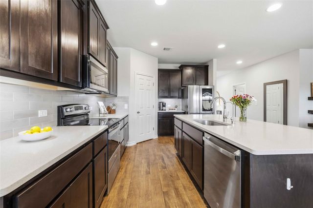 200 Capstone RD, Liberty Hill, TX 78642