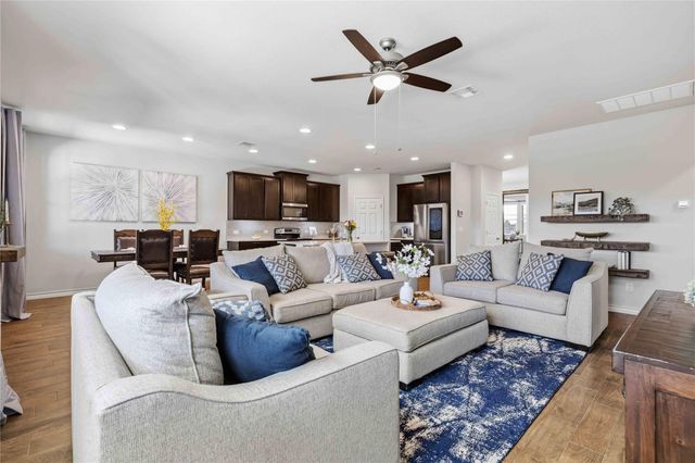 200 Capstone RD, Liberty Hill, TX 78642