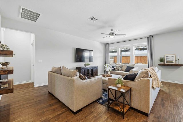 200 Capstone RD, Liberty Hill, TX 78642