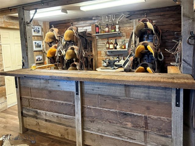 600 Blue Ribbon Lane, Dillon, MT 59725