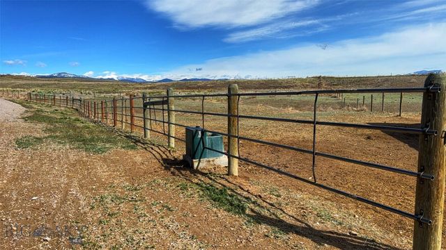 600 Blue Ribbon Lane, Dillon, MT 59725