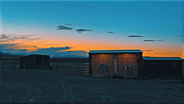 600 Blue Ribbon Lane, Dillon, MT 59725