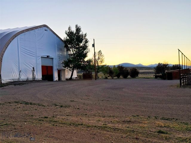600 Blue Ribbon Lane, Dillon, MT 59725