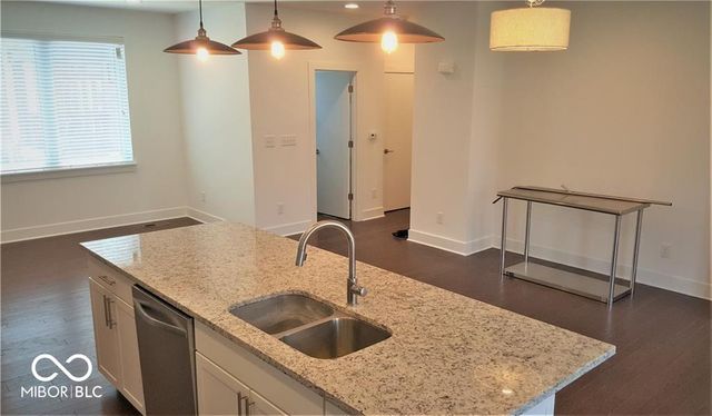 605 E 11th Street, Indianapolis, IN 46202