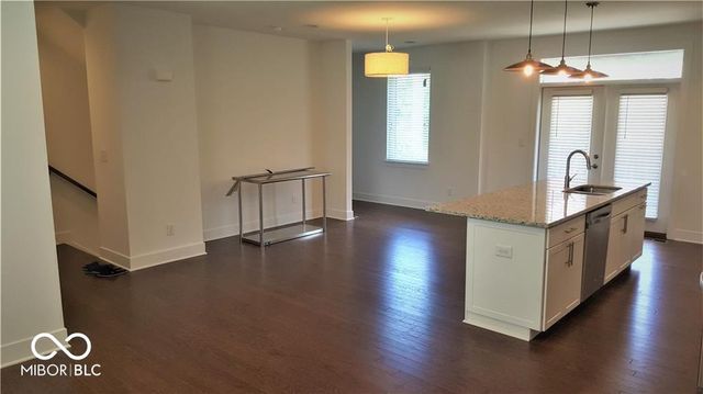 605 E 11th Street, Indianapolis, IN 46202