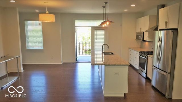 605 E 11th Street, Indianapolis, IN 46202