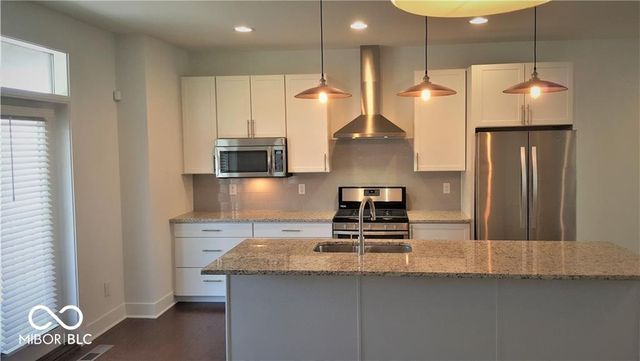 605 E 11th Street, Indianapolis, IN 46202