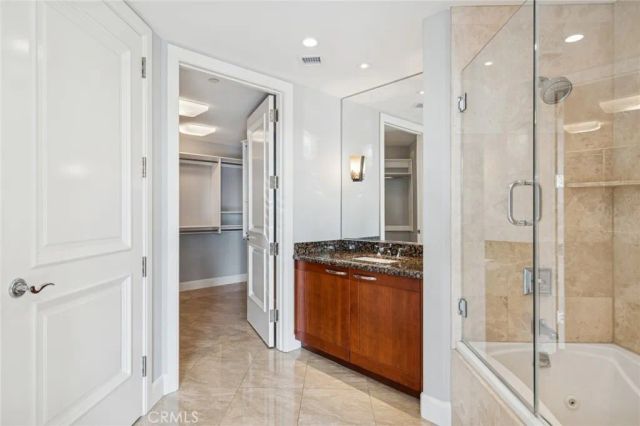 5047 SCHOLARSHIP, Irvine, CA 92612