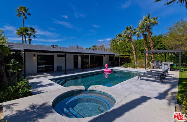 2660 N Farrell Drive, Palm Springs, CA 92262