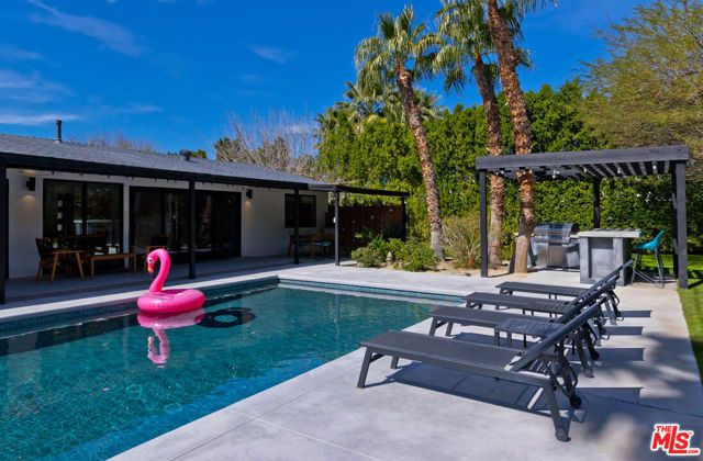 2660 N Farrell Drive, Palm Springs, CA 92262