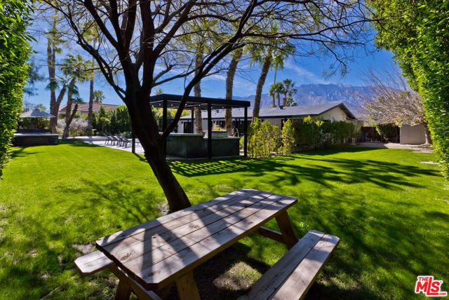2660 N Farrell Drive, Palm Springs, CA 92262