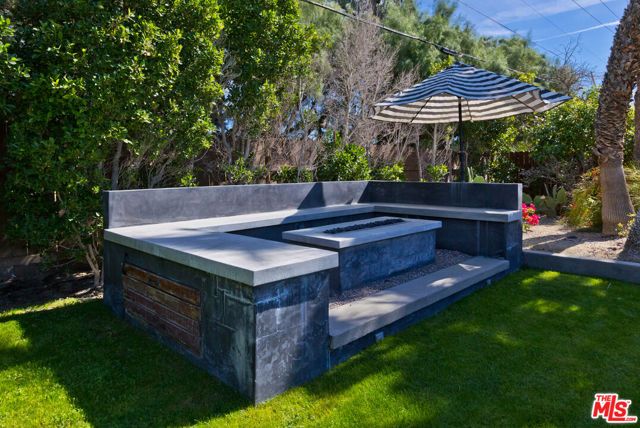 2660 N Farrell Drive, Palm Springs, CA 92262