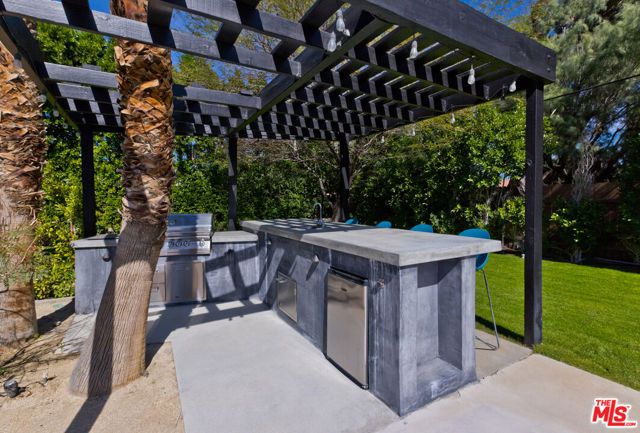 2660 N Farrell Drive, Palm Springs, CA 92262