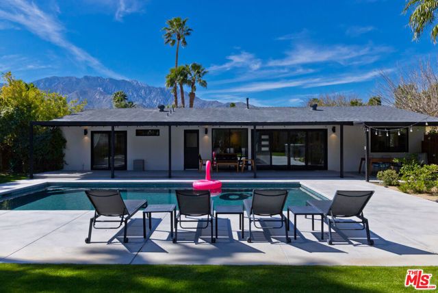2660 N Farrell Drive, Palm Springs, CA 92262