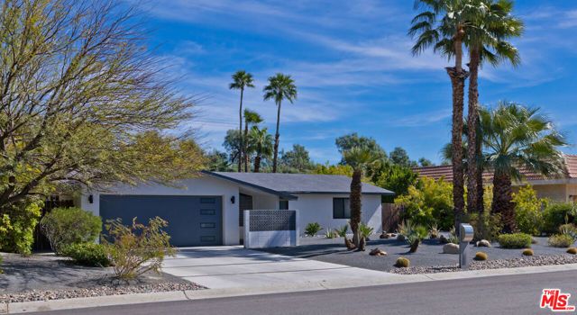2660 N Farrell Drive, Palm Springs, CA 92262