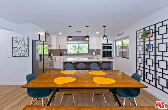 2660 N Farrell Drive, Palm Springs, CA 92262