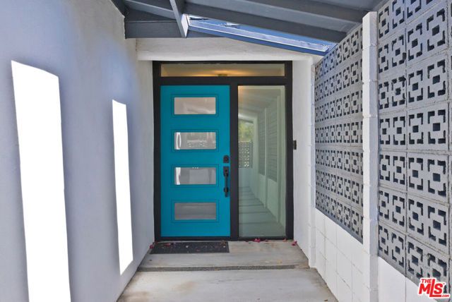 2660 N Farrell Drive, Palm Springs, CA 92262