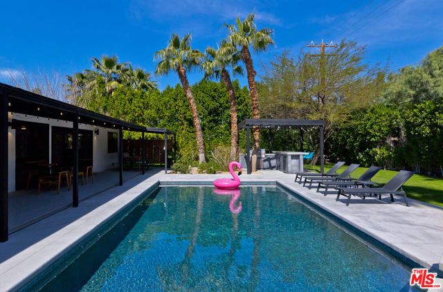 2660 N Farrell Drive, Palm Springs, CA 92262