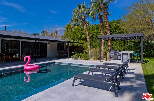 2660 N Farrell Drive, Palm Springs, CA 92262