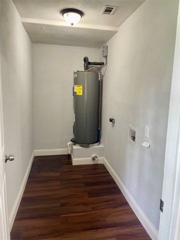 414 Goodyear Street, Irving, TX 75062