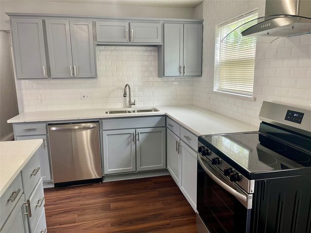 414 Goodyear Street, Irving, TX 75062