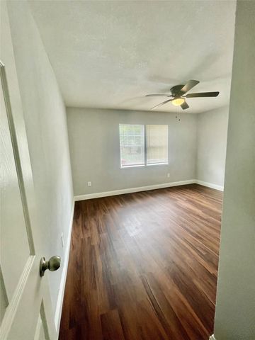 414 Goodyear Street, Irving, TX 75062