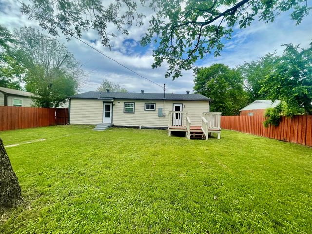 414 Goodyear Street, Irving, TX 75062