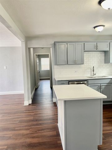 414 Goodyear Street, Irving, TX 75062