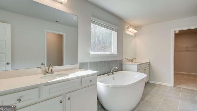 620 Continental Drive 40, Mcdonough, GA 30253