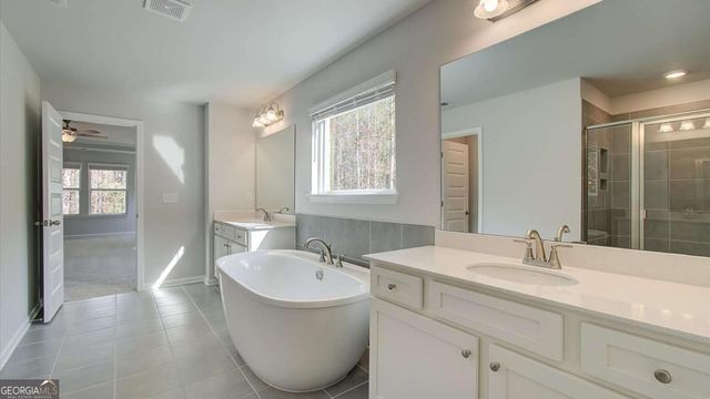 620 Continental Drive 40, Mcdonough, GA 30253