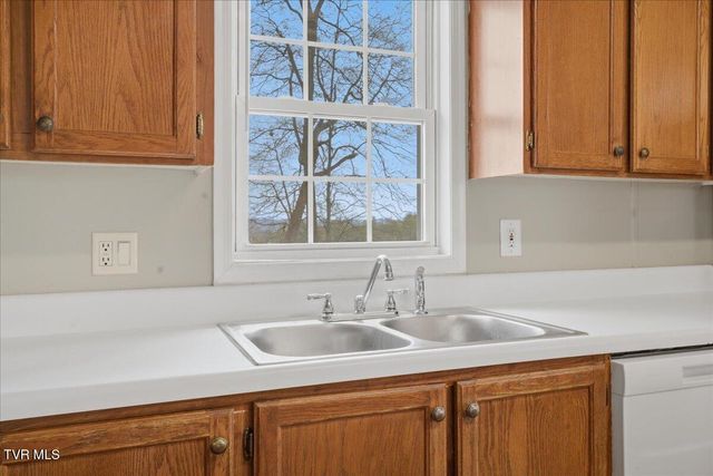 257 Wesley Drive, Piney Flats, TN 37686