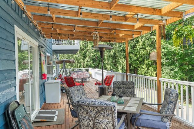 19515 AP Tubbs Road E, Carbonado, WA 98323