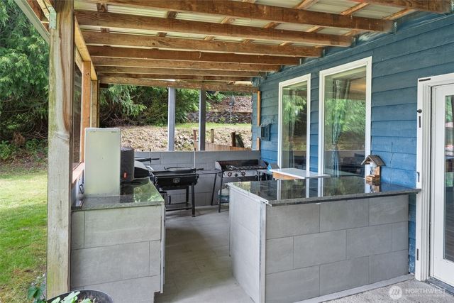 19515 AP Tubbs Road E, Carbonado, WA 98323