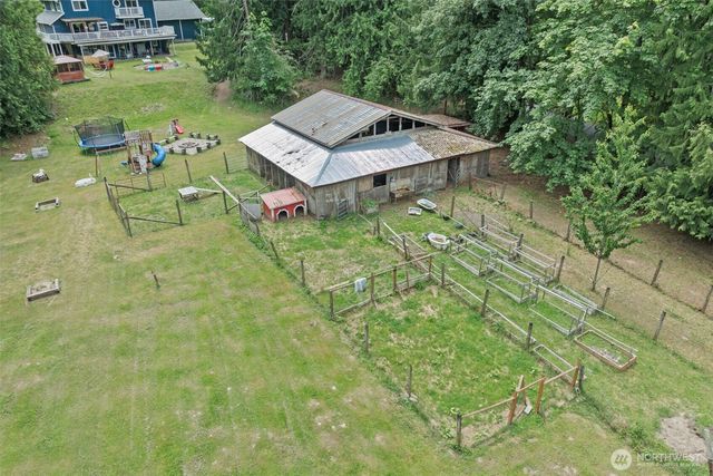 19515 AP Tubbs Road E, Carbonado, WA 98323