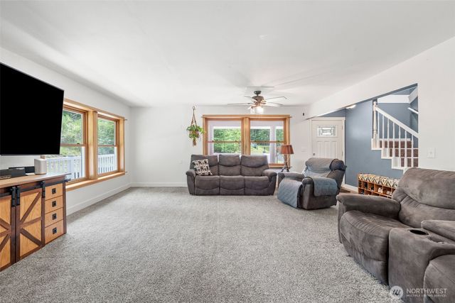 19515 AP Tubbs Road E, Carbonado, WA 98323