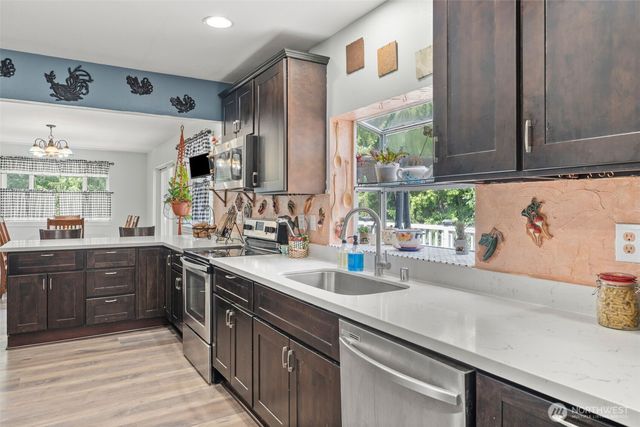 19515 AP Tubbs Road E, Carbonado, WA 98323