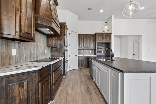 517 Longhorn Drive, Springtown, TX 76082