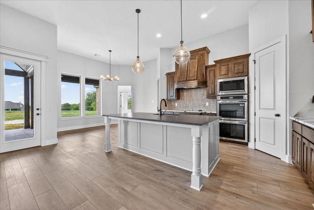 517 Longhorn Drive, Springtown, TX 76082