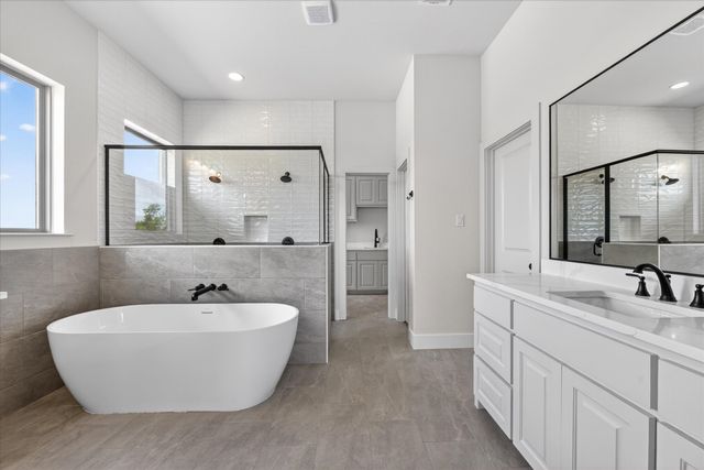 517 Longhorn Drive, Springtown, TX 76082