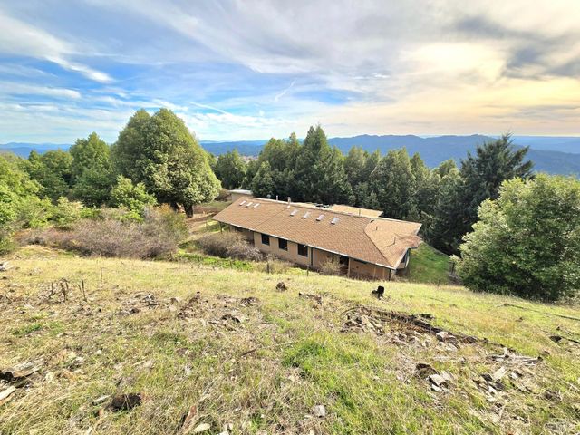36955 Eureka Stagecoach Rd, Willits, CA 95490