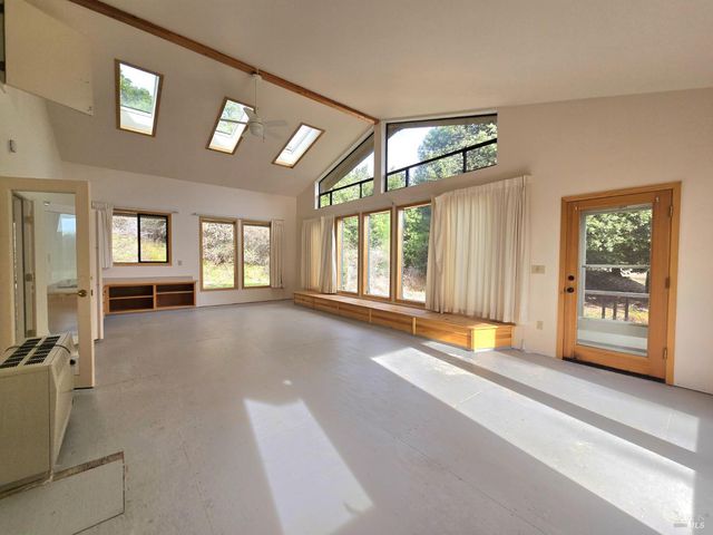 36955 Eureka Stagecoach Rd, Willits, CA 95490