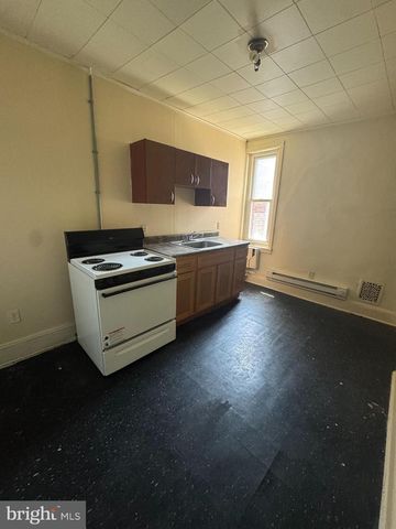 634 E ALLEGHENY AVE, Philadelphia, PA 19134