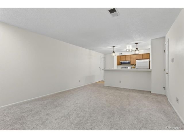 2575 S Syracuse Way E207, Denver, CO 80231